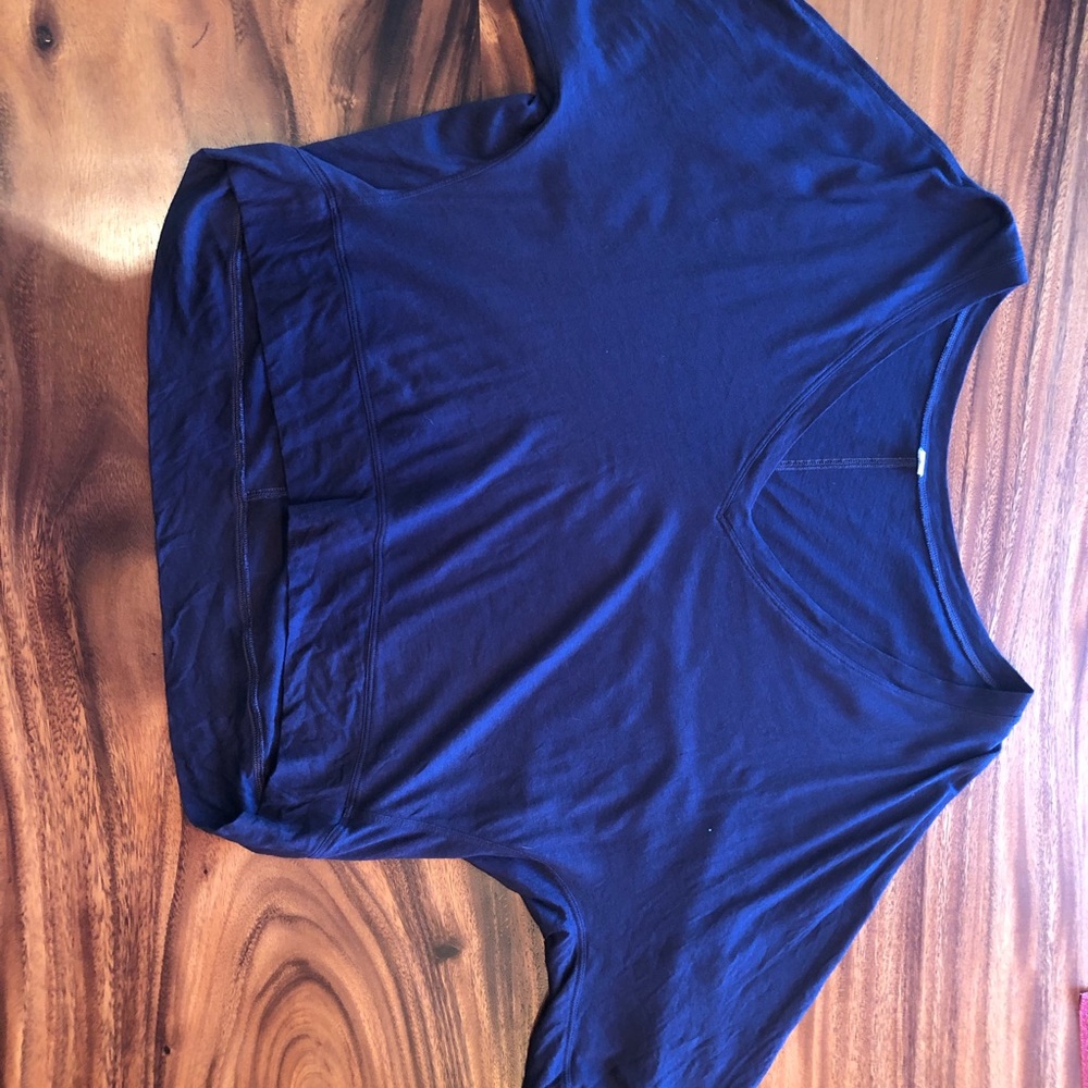 Lululemon T-Shirt size 6
